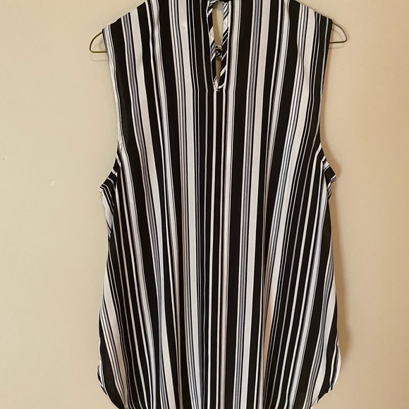 Dress top/tunic 😍 (5/20) - Picture 6 of 9